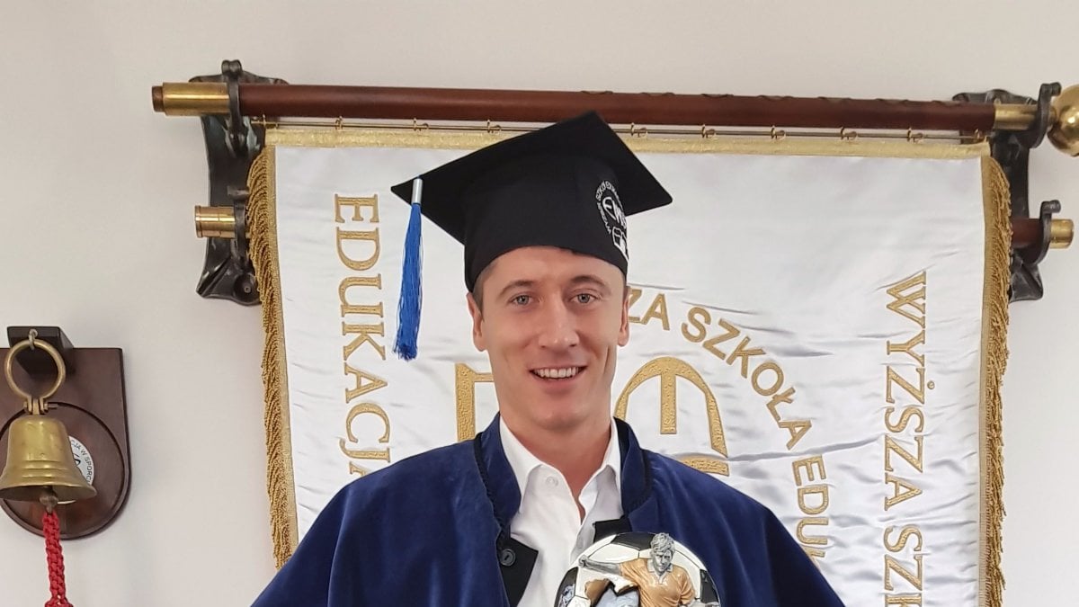 Robert Lewandowski, laurea